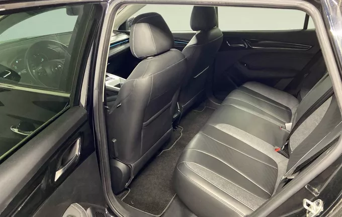 MG MG5 Autonomie Standard 50kWh - 130 kW 2WD Luxury photo 17 601094