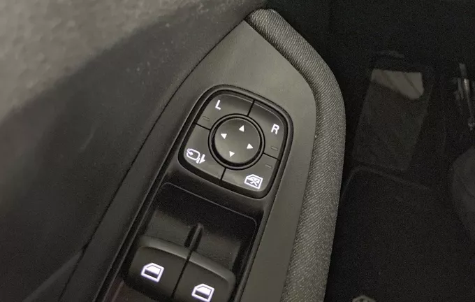 MG MG5 Autonomie Standard 50kWh - 130 kW 2WD Luxury photo 20 601094