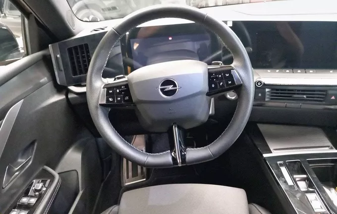 OPEL ASTRA 1.2 Turbo 130 ch BVA8 GS photo 9 100481