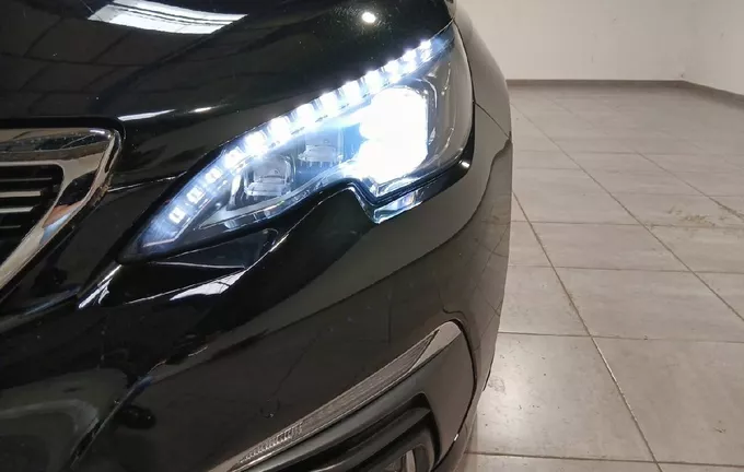 PEUGEOT 308 PureTech 130ch S&S BVM6 Allure photo 16 2129172