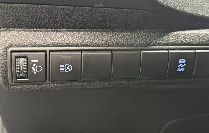 TOYOTA COROLLA HYBRIDE 184h Design photo 18 212979