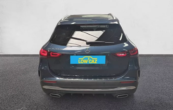 MERCEDES GLA 200 d 8G-DCT AMG Line extérieur arrière 213071