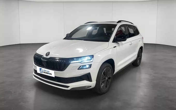 SKODA KAROQ 1.5 TSI Evo 2 150 ch ACT DSG7 Sportline extérieur trois quart avant gauche 2133165