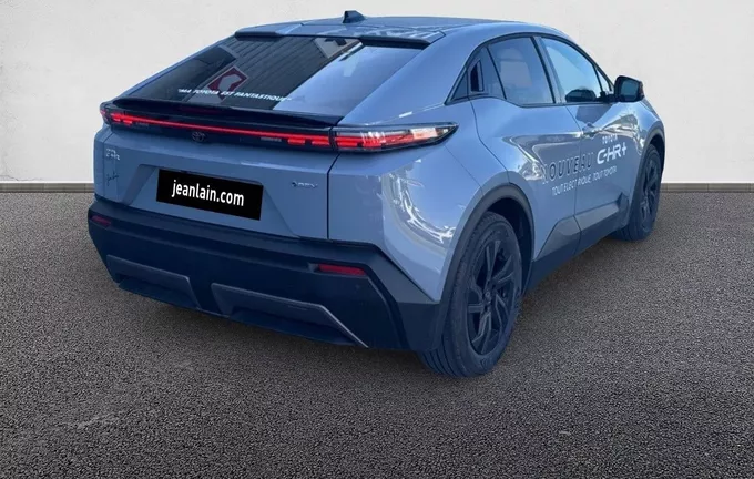TOYOTA C-HR+ ELECTRIQUE C-HR+ Grande Autonomie 77 kWh Design extérieur trois quart arrière droit 117084