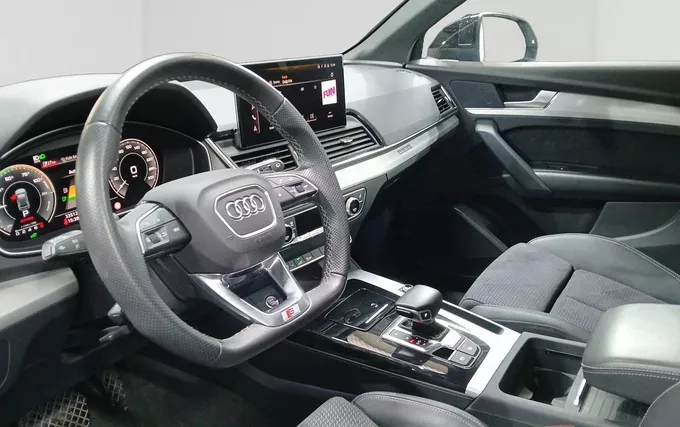 AUDI Q5 50 TFSIe 299 S tronic 7 Quattro S line photo 11 2132168