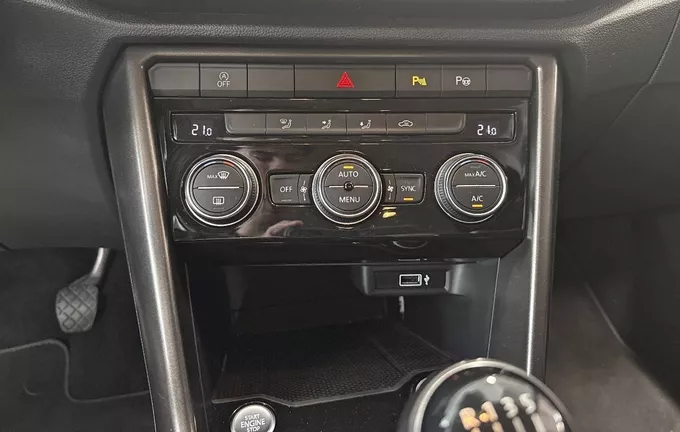 VOLKSWAGEN T-ROC 1.0 TSI 115 Start/Stop BVM6 Lounge photo 14 213409