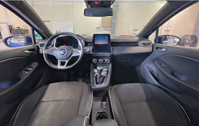 RENAULT CLIO TCe 100 Intens extérieur trois quart avant droit 213319