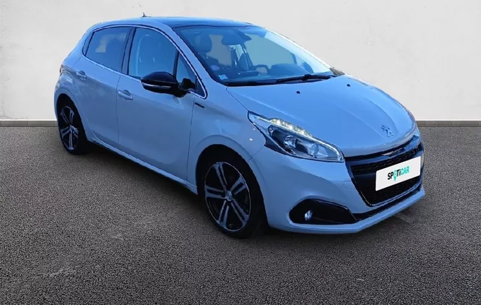 PEUGEOT 208 1.2 PureTech 110ch S&S EAT6 GT Line extérieur trois quart avant droit 946685
