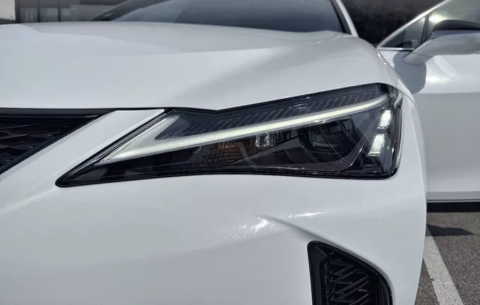 LEXUS UX 250h 4WD F SPORT Design photo 19 1103811