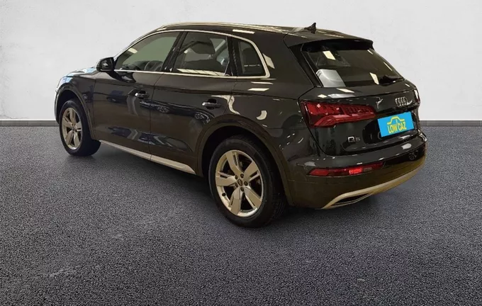 AUDI Q5 2.0 TDI 190 S tronic 7 Quattro S line extérieur trois quart arrière gauche 213262