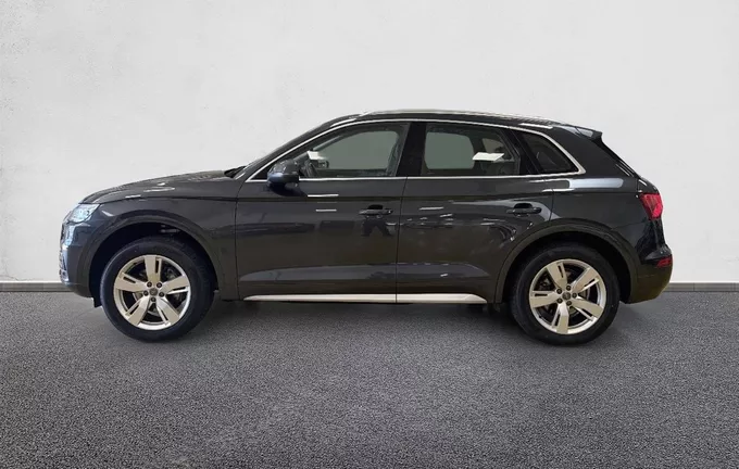 AUDI Q5 2.0 TDI 190 S tronic 7 Quattro S line extérieur côté gauche 213262