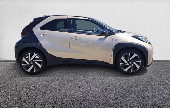 TOYOTA AYGO X 1.0 VVT-i 72 Collection extérieur côté droit 1103621