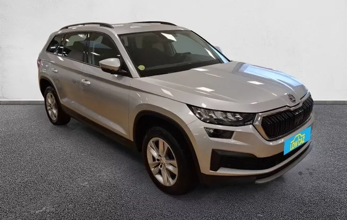 SKODA KODIAQ 2.0 TDI 150 SCR DSG7 7pl Active extérieur trois quart avant droit 3013605
