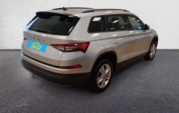 SKODA KODIAQ 2.0 TDI 150 SCR DSG7 7pl Active extérieur trois quart arrière droit 3013605
