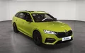 Miniature SKODA OCTAVIA Combi 2.0 TSI 245 ch DSG7 RS extérieur trois quart avant droit 2130805