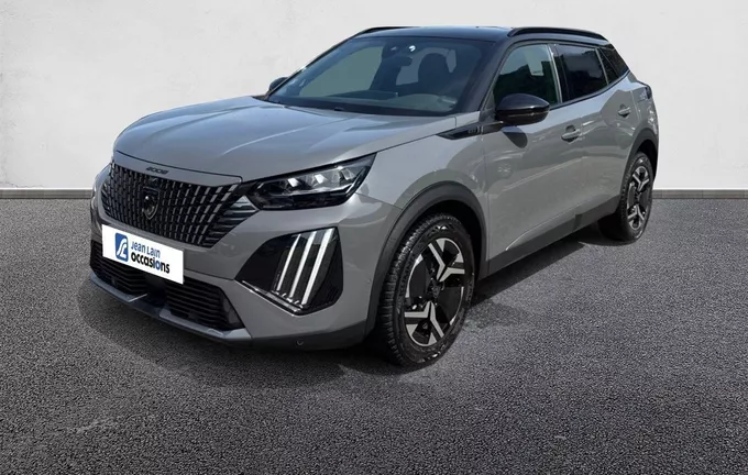 PEUGEOT 2008 Hybrid 136 e-DCS6 GT extérieur trois quart avant gauche 2128386
