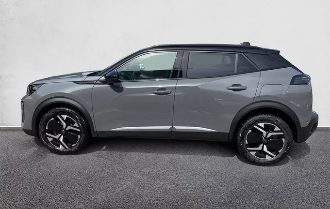 PEUGEOT 2008 Hybrid 136 e-DCS6 GT extérieur côté gauche 2128386