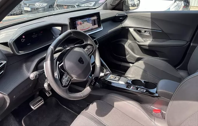 PEUGEOT 2008 Hybrid 136 e-DCS6 GT photo 11 2128386