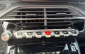 Miniature PEUGEOT 2008 Hybrid 136 e-DCS6 GT photo 14 2128386
