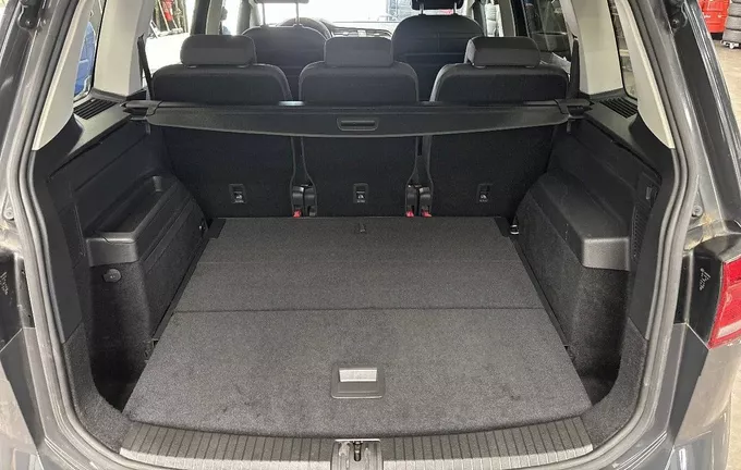 VOLKSWAGEN TOURAN 2.0 TDI 150 DSG7 5pl Life Plus photo 10 213240