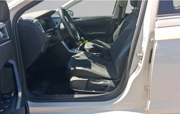 VOLKSWAGEN POLO 1.0 TSI 95 S&S BVM5 Style extérieur trois quart arrière droit 2129296