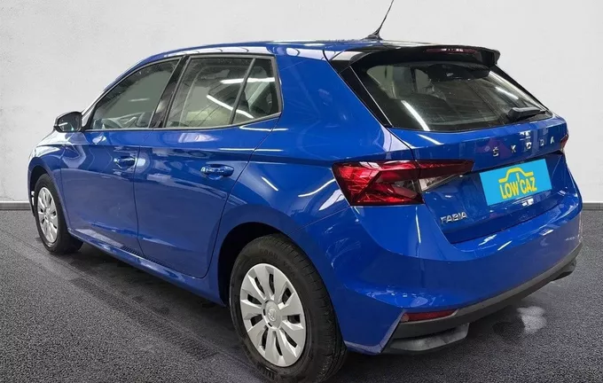 SKODA FABIA 1.0 MPI 65 ch BVM5 Active extérieur trois quart arrière gauche 213512