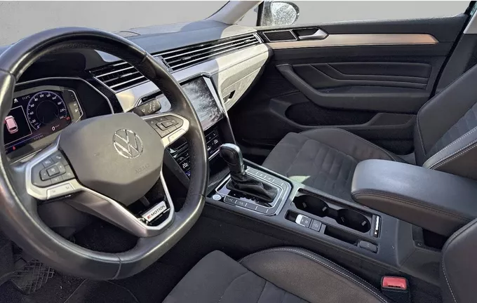 VOLKSWAGEN PASSAT SW 2.0 TDI EVO SCR 200 DSG7 4Motion Lounge photo 13 2126260