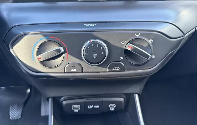 HYUNDAI I20 1.2 79 Initia photo 14 13911