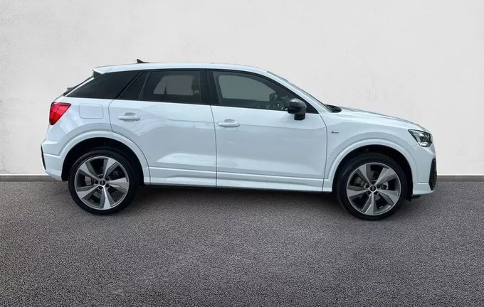 AUDI Q2 35 TFSI 150 S tronic 7 S line Plus extérieur côté droit 2127096