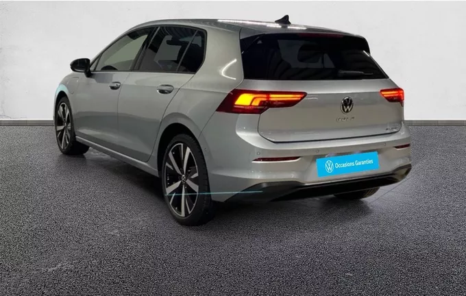 VOLKSWAGEN GOLF 1.5 eHybrid 204 DSG6 VW Edition photo 11 2126714