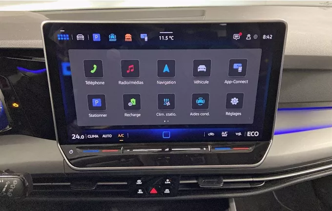 VOLKSWAGEN GOLF 1.5 eHybrid 204 DSG6 VW Edition photo 17 2126714