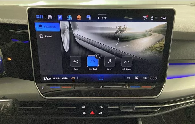 VOLKSWAGEN GOLF 1.5 eHybrid 204 DSG6 VW Edition photo 19 2126714