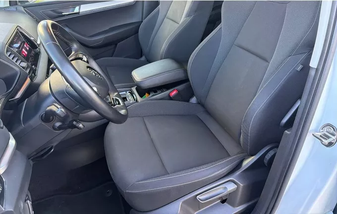 SKODA KAROQ 2.0 TDI 116 ch SCR DSG7 Business extérieur trois quart arrière droit 212831