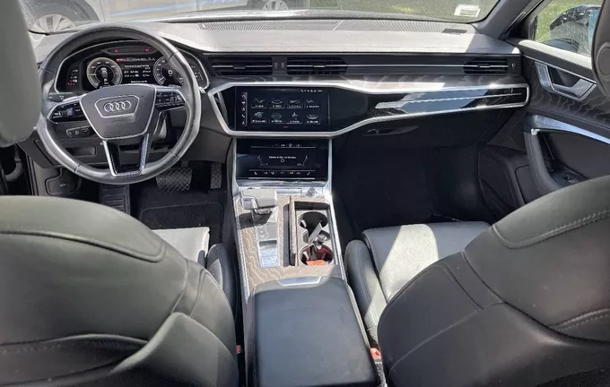 AUDI A6 Avant 50 TFSIe 299 ch S tronic 7 Quattro Avus Extended photo 18 2130984