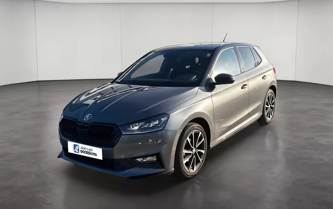 SKODA FABIA 1.0 TSI 95 ch EVO 2 BVM5 Monte-Carlo extérieur trois quart avant gauche 2132054