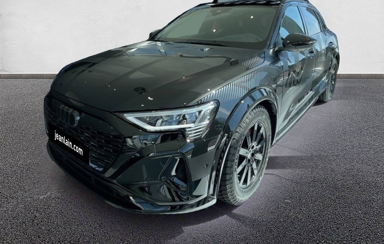 AUDI Q8 E-TRON