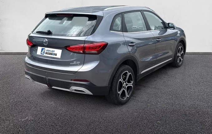 MG ZS 1.5 L Hybrid+ 197 ch Comfort extérieur trois quart arrière droit 601175