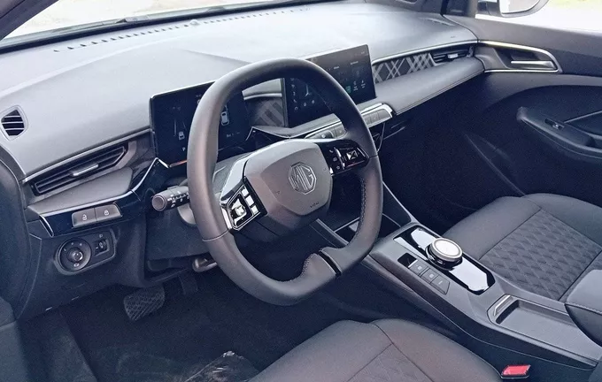 MG MG3 1.5 L Hybrid+ 195 ch Luxury photo 11 7615