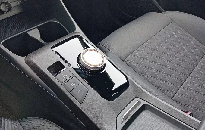 MG MG3 1.5 L Hybrid+ 195 ch Luxury photo 14 7615