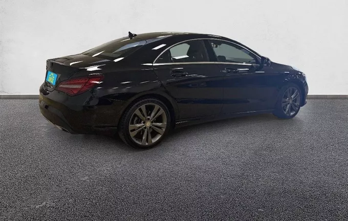 MERCEDES CLA 200 d 7-G DCT Sensation extérieur trois quart arrière droit 213121