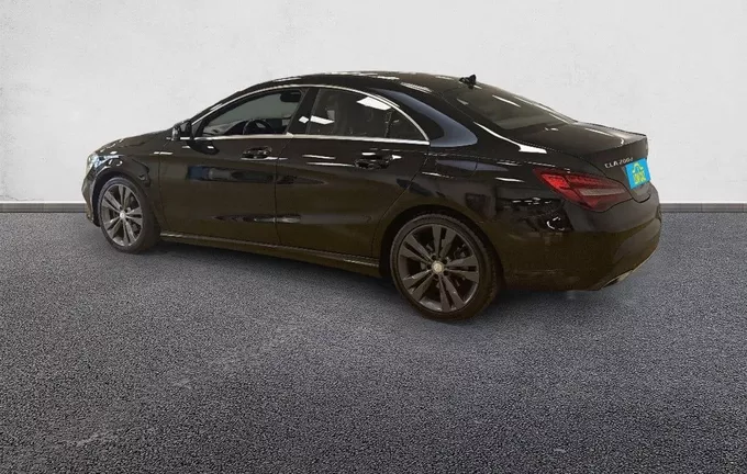 MERCEDES CLA 200 d 7-G DCT Sensation extérieur trois quart arrière gauche 213121