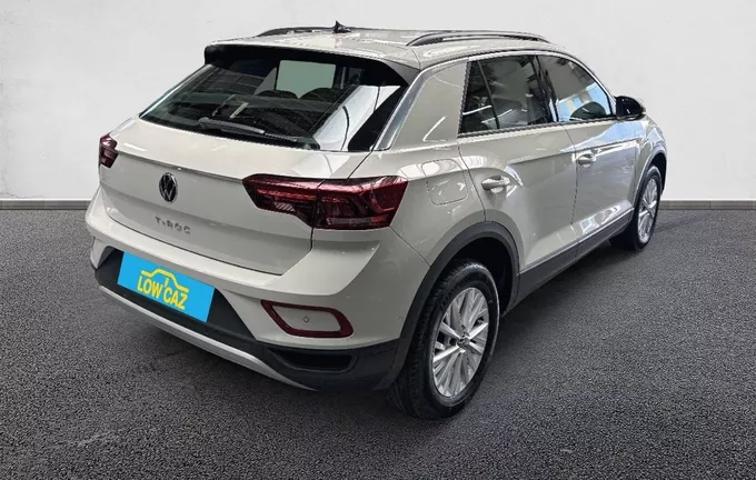 VOLKSWAGEN T-ROC 1.0 TSI 110 Start/Stop BVM6 Life Business extérieur trois quart arrière droit 213230