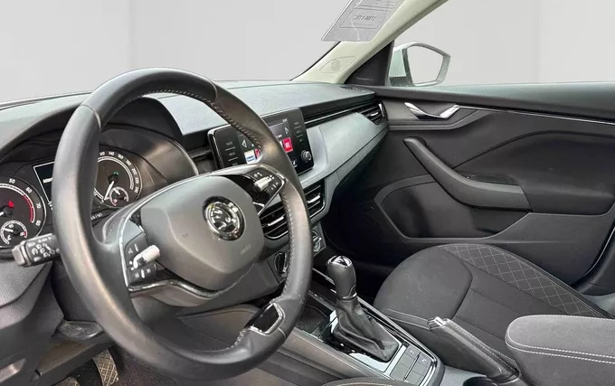SKODA KAMIQ 1.0 TSI Evo 110 ch DSG7 Young Edition photo 18 2132294