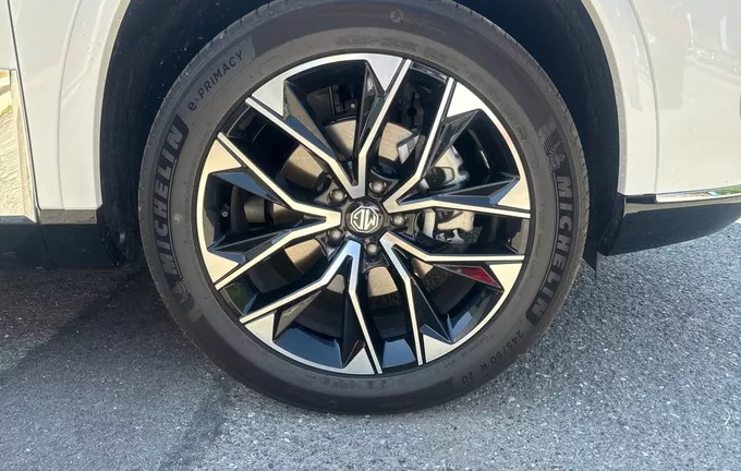 MG MGS9 PHEV Premium photo 9 8050