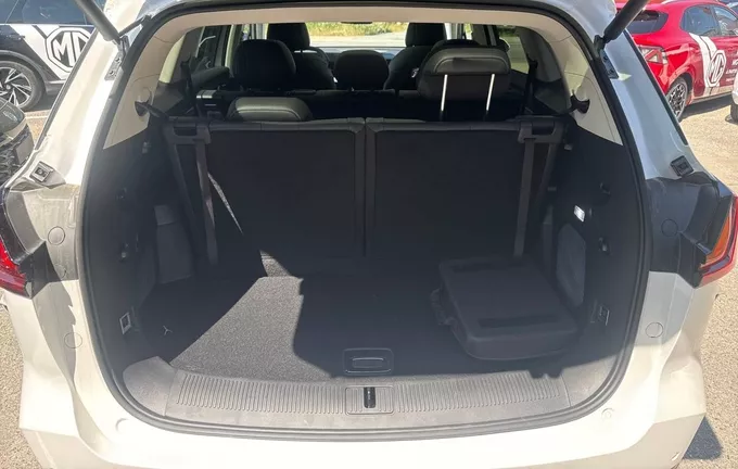 MG MGS9 PHEV Premium photo 10 8050