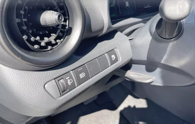 TOYOTA C-HR Hybride 140 Dynamic photo 19 1103737