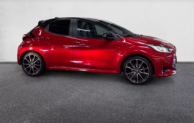 TOYOTA YARIS Hybride 116h GR Sport extérieur côté droit 1103393