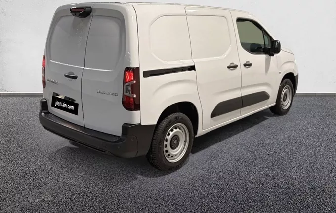 CITROEN BERLINGO VAN M DIESEL 100 CH MANUELLE extérieur trois quart arrière droit 083934