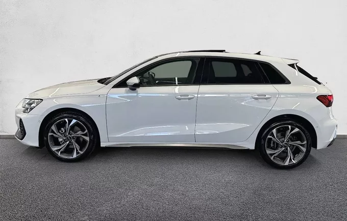 AUDI A3 Sportback TDI 150 S tronic 7 S line extérieur côté gauche 2126819