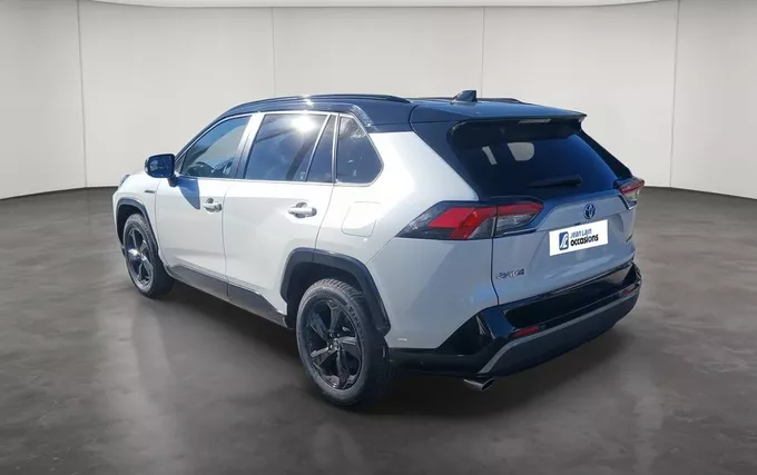 TOYOTA RAV4 Hybride 222 ch AWD-i Collection extérieur trois quart arrière gauche 1104035